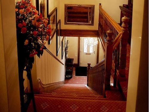 Chinthurst Guest House Скиптон Экстерьер фото